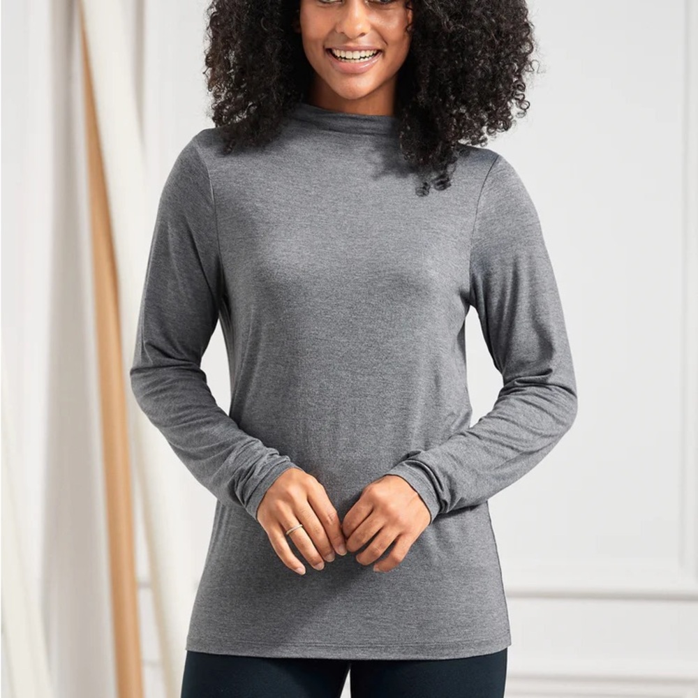 Betabrand Charcoal Long Sleeve Women's Tee